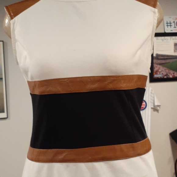 Women Dress. Sleeveless - Picture 4 of 10